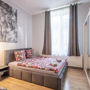 70s Business Bed & Breakfast Krakow